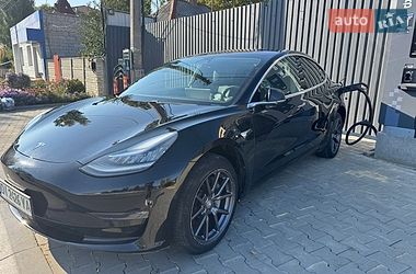 Седан Tesla Model 3 2018 в Харькове
