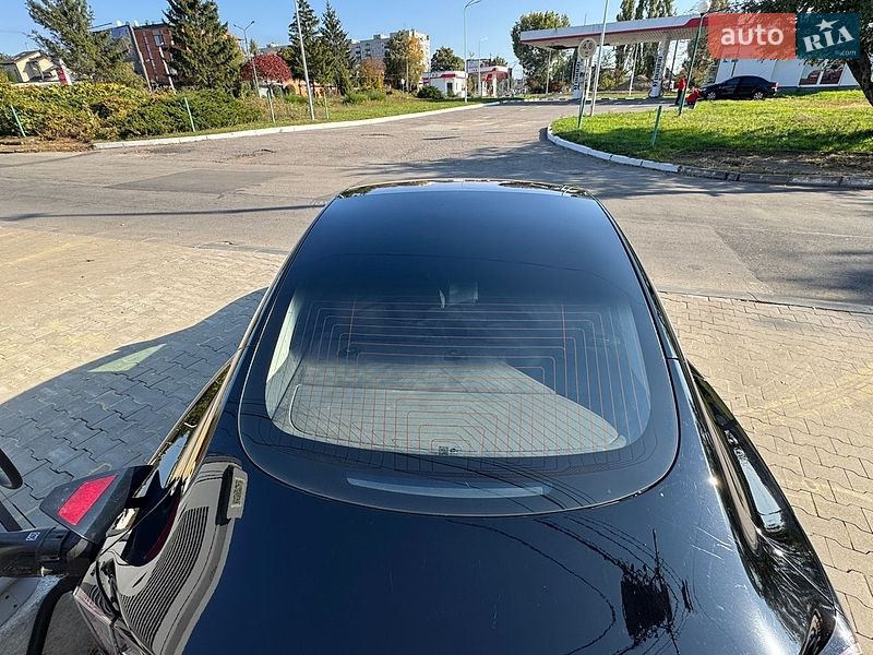 Седан Tesla Model 3 2018 в Харькове