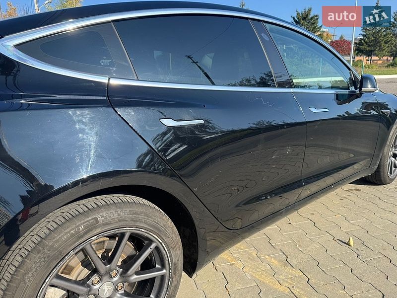 Седан Tesla Model 3 2018 в Харькове