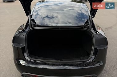 Седан Tesla Model 3 2025 в Миколаєві