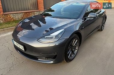 Седан Tesla Model 3 2022 в Львове