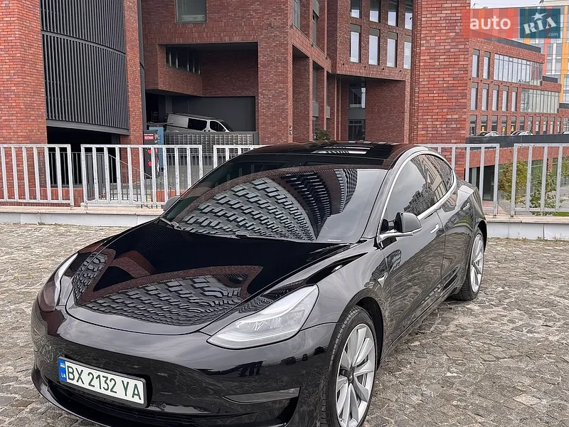 Tesla Model 3 2019