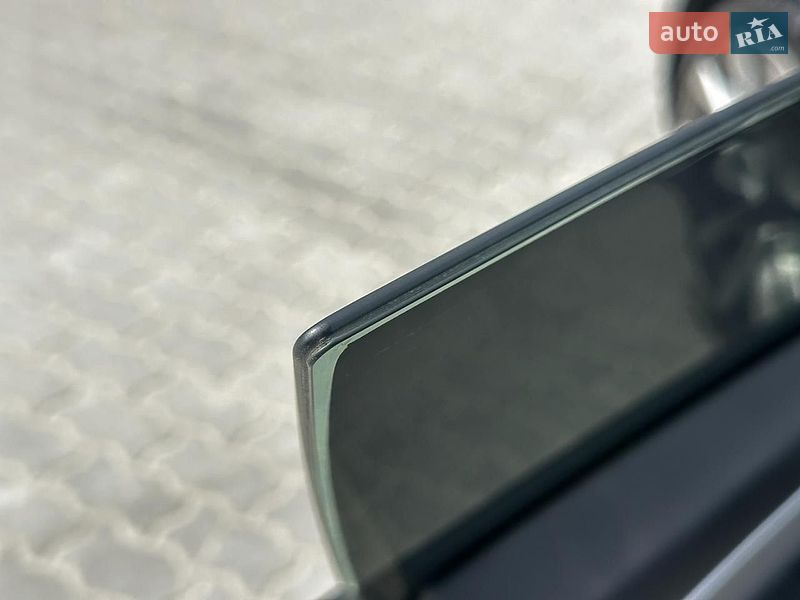 Седан Tesla Model 3 2025 в Львові