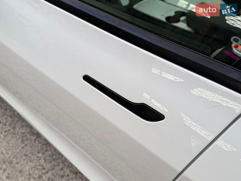 Седан Tesla Model 3 2023 в Житомире