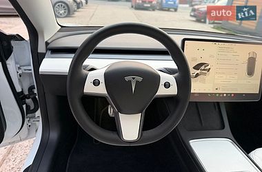 Седан Tesla Model 3 2023 в Житомире