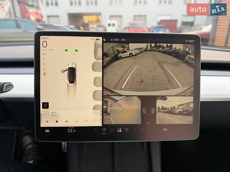 Седан Tesla Model 3 2023 в Житомире