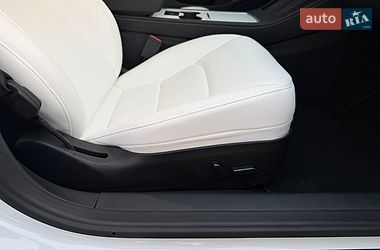 Седан Tesla Model 3 2023 в Житомире