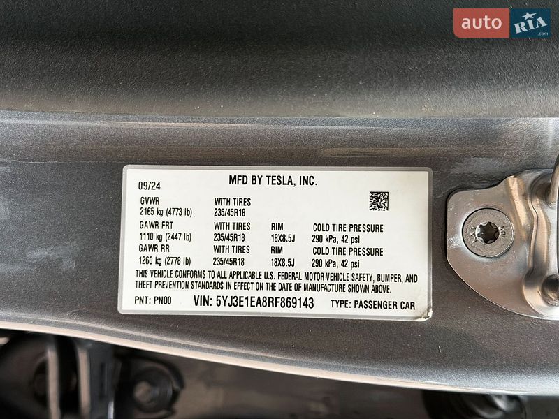 Седан Tesla Model 3 2024 в Києві