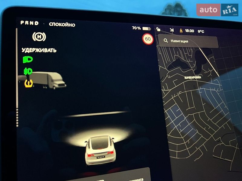 Седан Tesla Model 3 2021 в Луцке