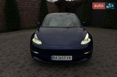 Седан Tesla Model 3 2023 в Кропивницком