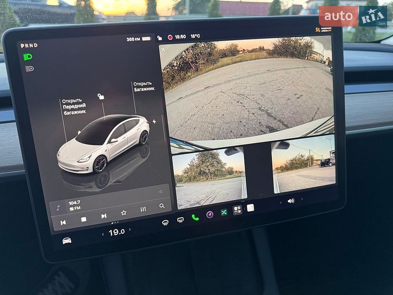 Седан Tesla Model 3 2022 в Львове