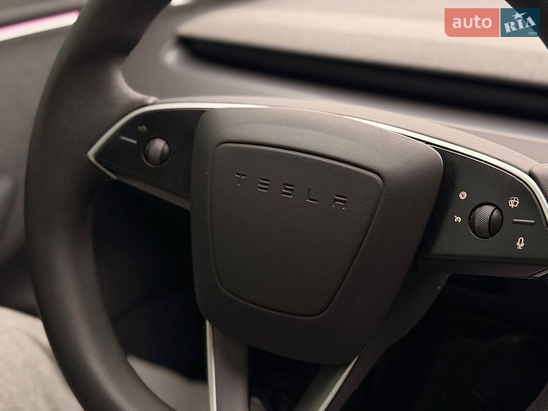 Седан Tesla Model 3 2025 в Кривому Розі фото 67 Седан Tesla Model 3 2025 в Кривому Розі