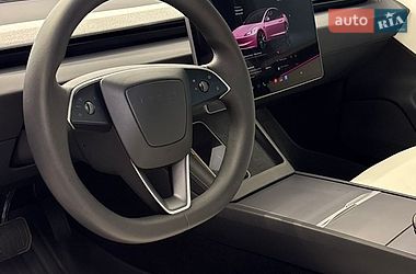 Седан Tesla Model 3 2024 в Одессе
