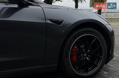 Седан Tesla Model 3 2021 в Запоріжжі