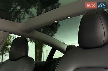 Седан Tesla Model 3 2021 в Запоріжжі