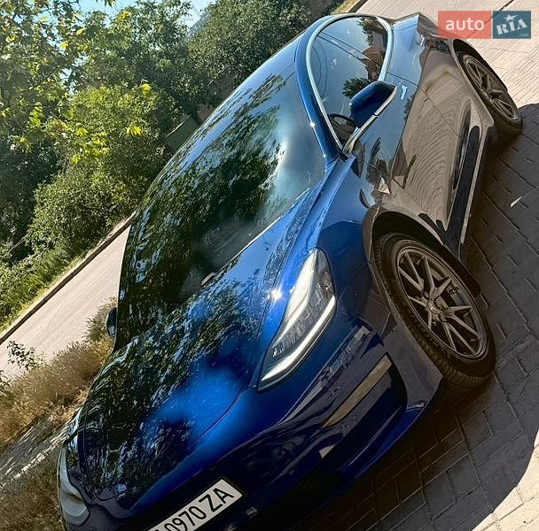 Tesla Model 3 2018 Tesla Model 3 2018