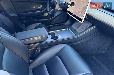 Седан Tesla Model 3 2021 в Дніпрі