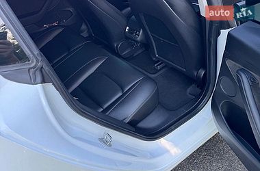 Седан Tesla Model 3 2021 в Дніпрі