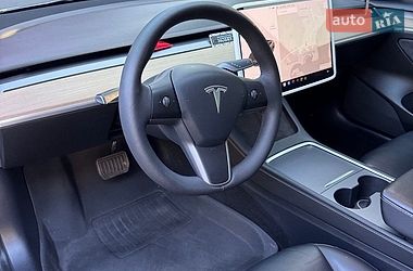 Седан Tesla Model 3 2021 в Дніпрі