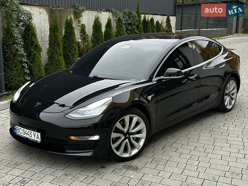 Tesla Model 3 2018 Tesla Model 3 2018