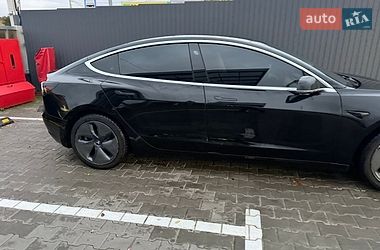 Седан Tesla Model 3 2020 в Києві