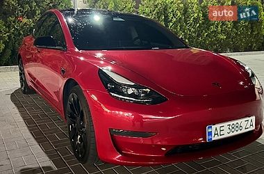 Седан Tesla Model 3 2022 в Дніпрі