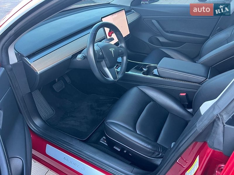 Седан Tesla Model 3 2018 в Харькове