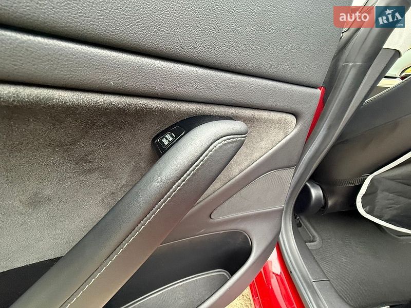 Седан Tesla Model 3 2019 в Трускавце