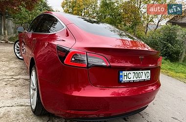 Седан Tesla Model 3 2019 в Трускавце