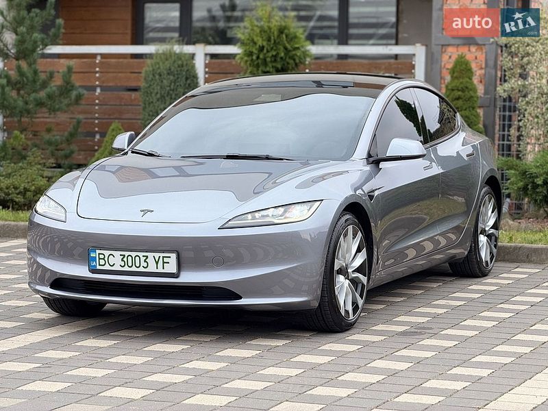 Седан Tesla Model 3 2025 в Стрые