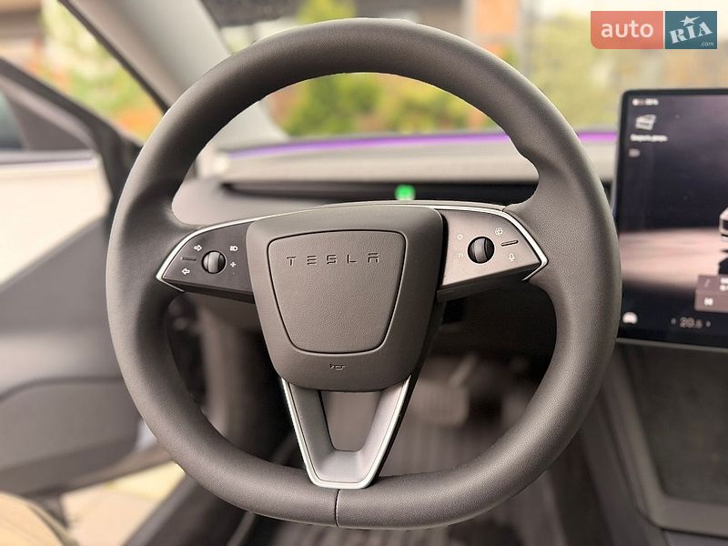 Седан Tesla Model 3 2025 в Стрые