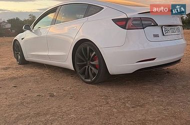 Седан Tesla Model 3 2020 в Одесі