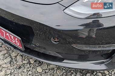 Седан Tesla Model 3 2018 в Луцьку