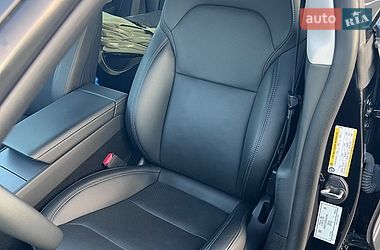 Седан Tesla Model 3 2023 в Киеве
