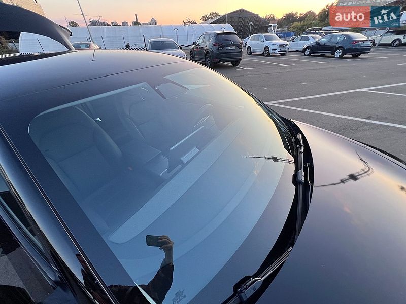 Седан Tesla Model 3 2023 в Києві