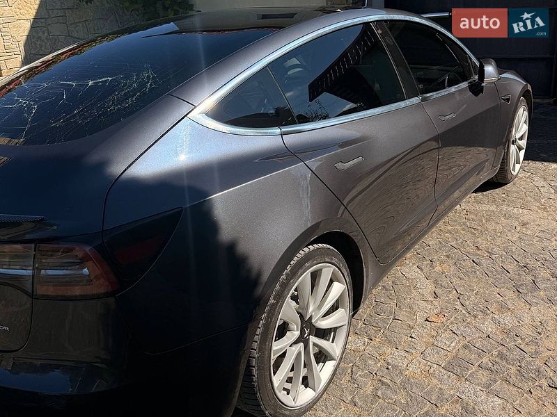 Седан Tesla Model 3 2019 в Кам'янець-Подільському
