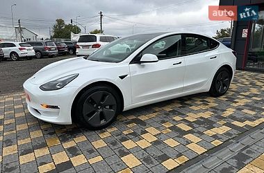 Седан Tesla Model 3 2023 в Львові