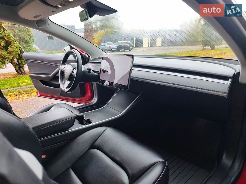 Седан Tesla Model 3 2018 в Белой Церкви