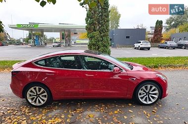 Седан Tesla Model 3 2018 в Белой Церкви