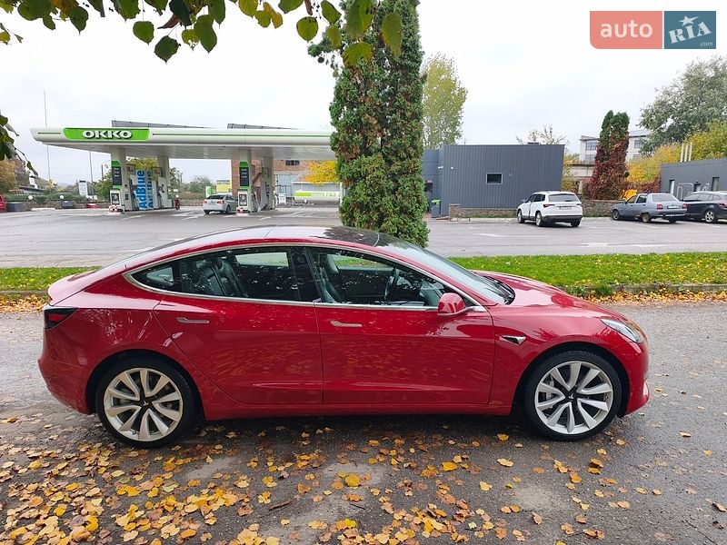 Седан Tesla Model 3 2018 в Белой Церкви