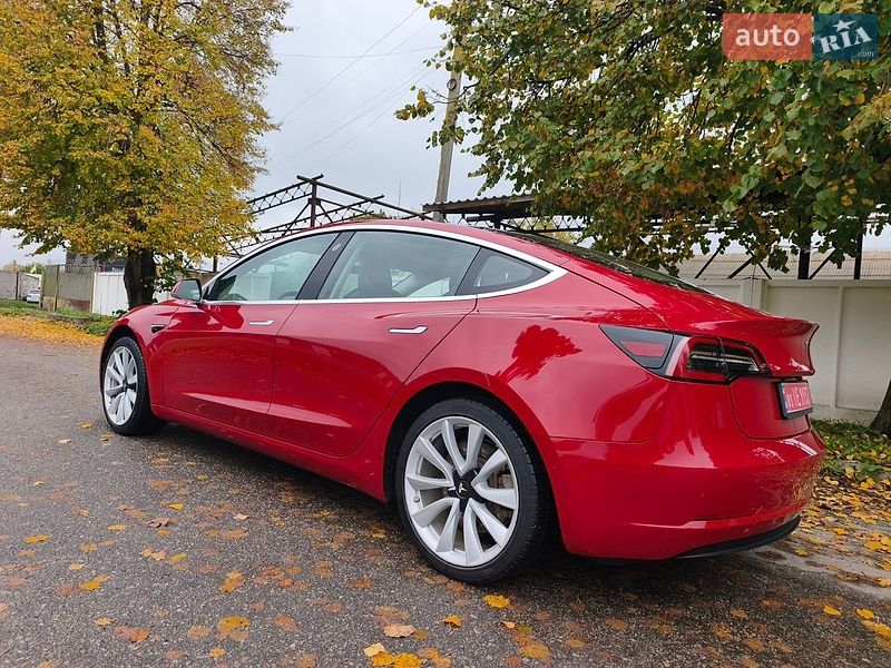 Седан Tesla Model 3 2018 в Белой Церкви