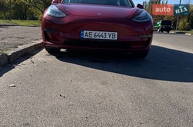 Седан Tesla Model 3 2020 в Дніпрі
