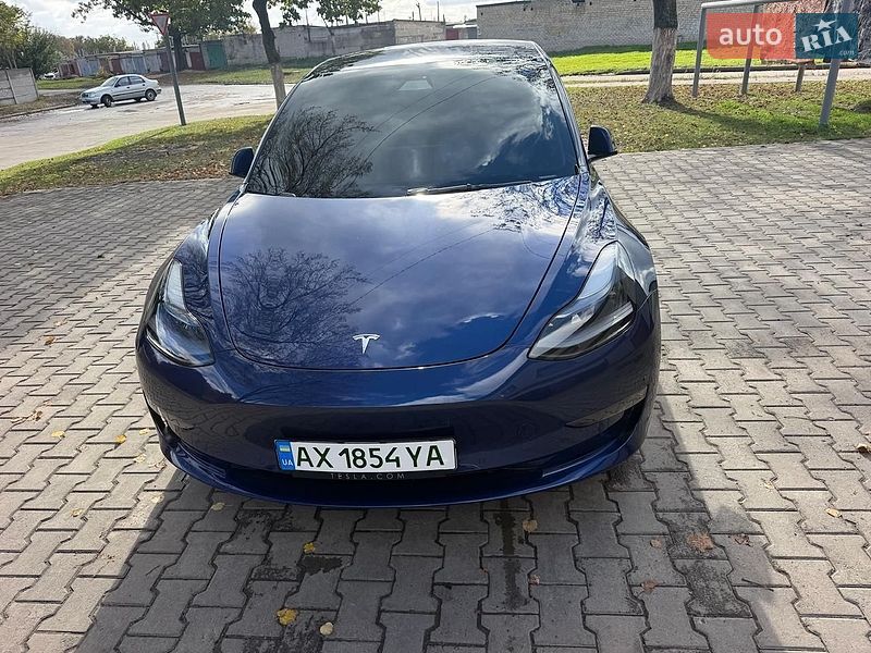 Tesla Model 3 2021