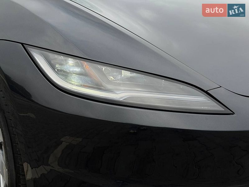 Седан Tesla Model 3 2024 в Кривом Роге