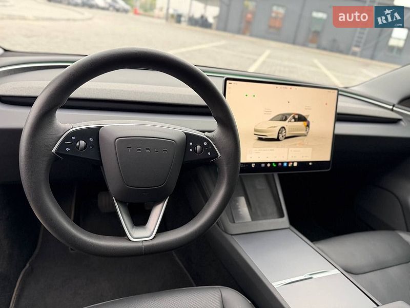 Седан Tesla Model 3 2024 в Кривом Роге