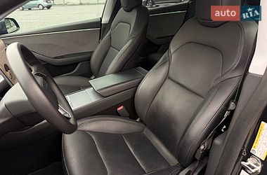 Седан Tesla Model 3 2024 в Кривом Роге