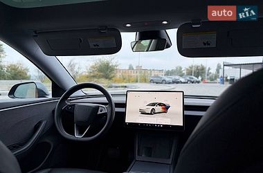Седан Tesla Model 3 2024 в Кривом Роге