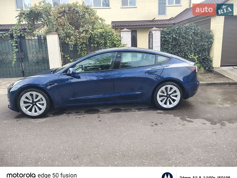 Седан Tesla Model 3 2021 в Одессе