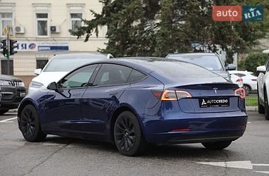 Седан Tesla Model 3 2023 в Харькове