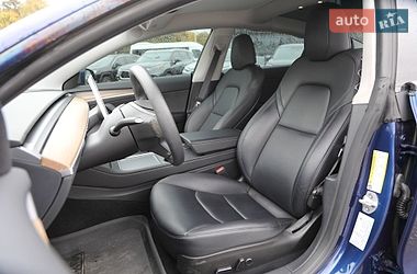 Седан Tesla Model 3 2023 в Харькове